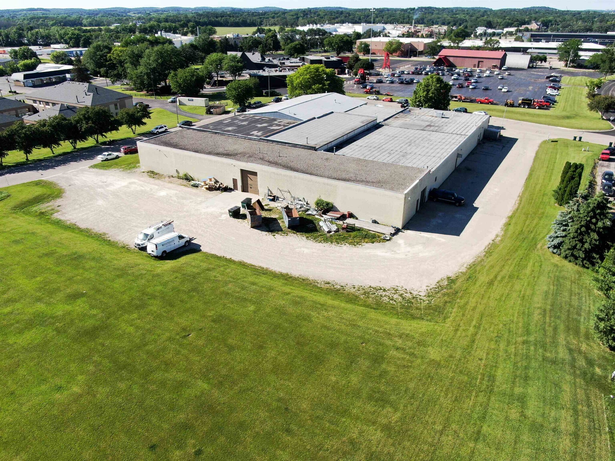 633 Hilltop Trl W, Fort Atkinson, WI 53538 637 & 643 W Hilltop