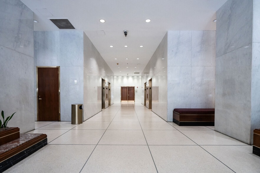 2021 K St NW, Washington, DC for lease - Interior Photo - Image 2 of 7