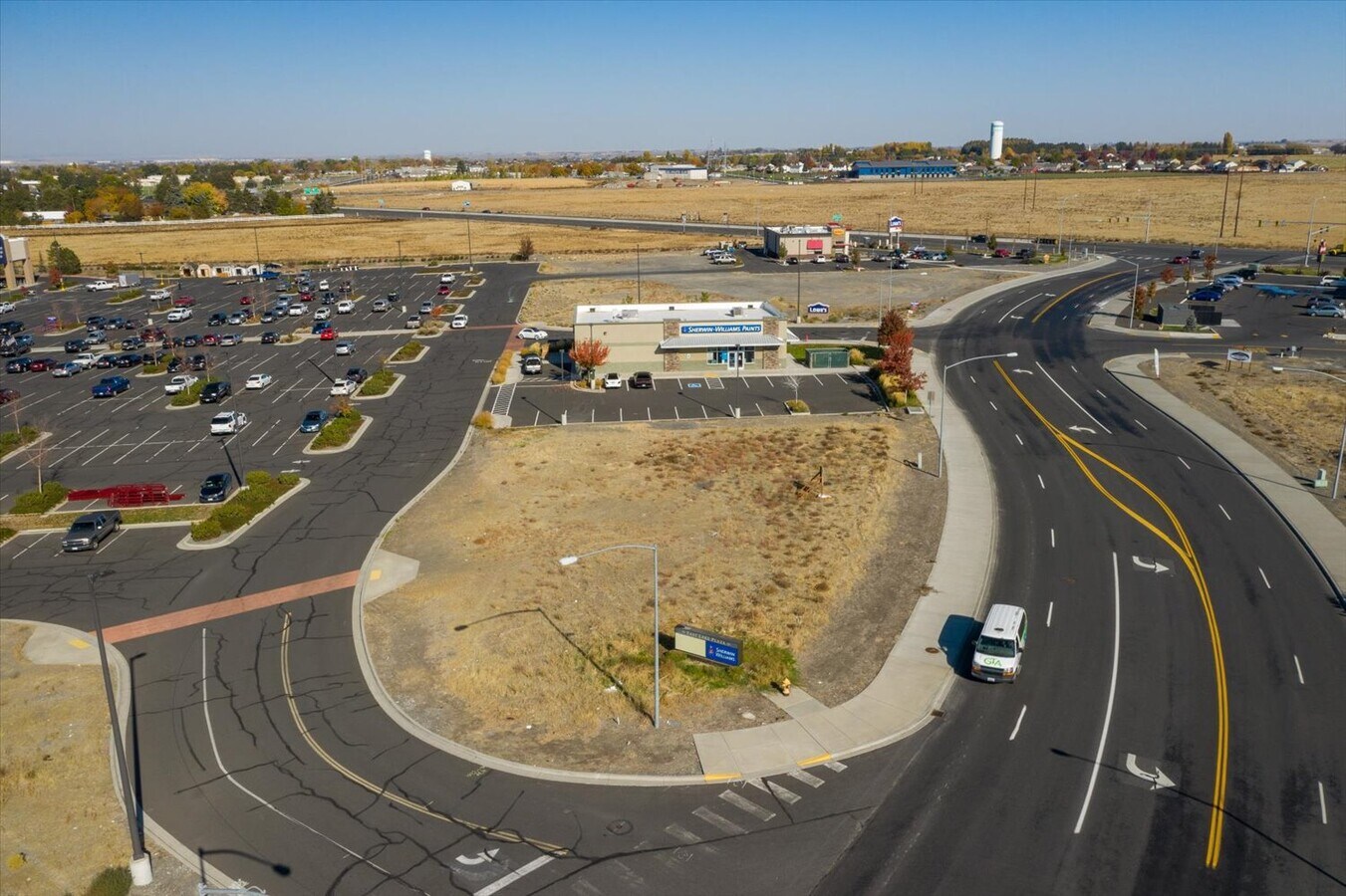 1571 Yonezawa Blvd, Moses Lake, WA 98837 Lowes Pad