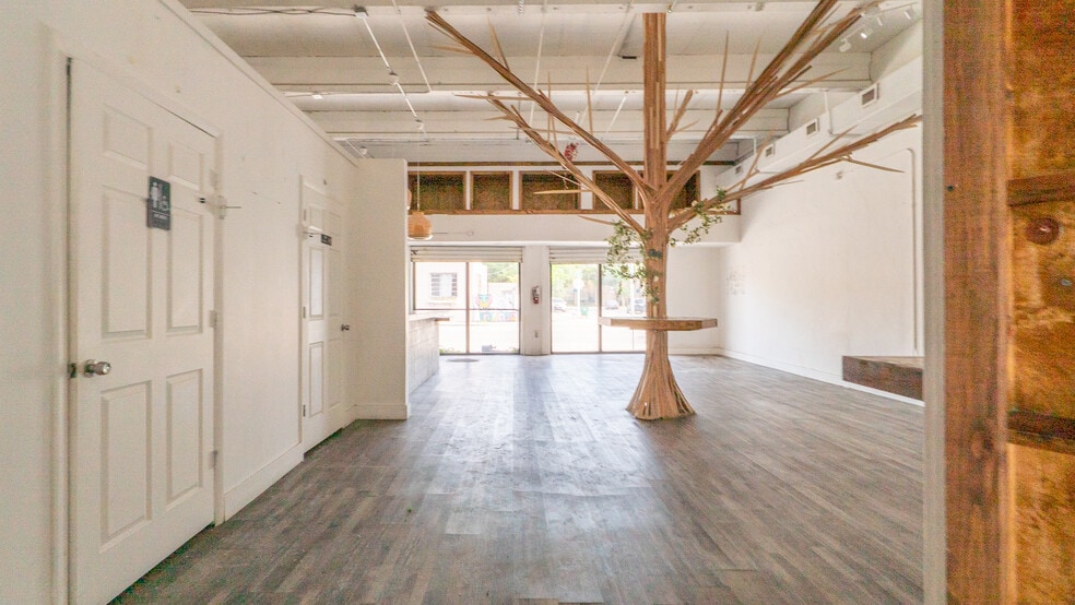 101-119 NE 54th St, Miami, FL for lease - Building Photo - Image 3 of 16