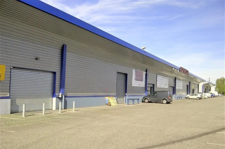 Flex in Toulouse for lease - Building Photo - Image 2 of 10