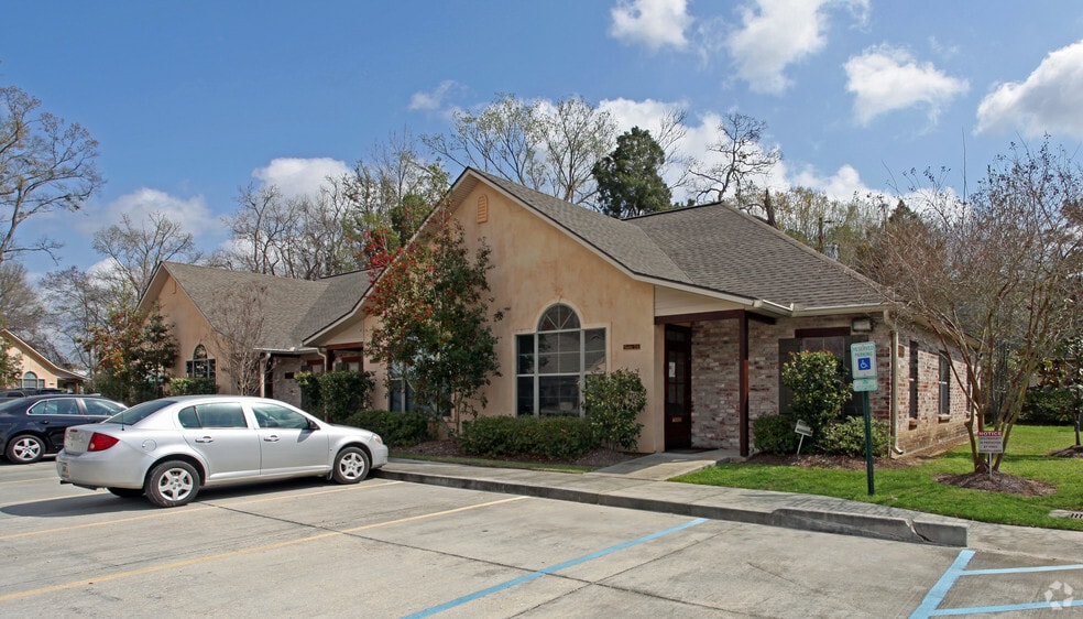 14635 S Harrell's Ferry Rd, Baton Rouge, LA for lease - Primary Photo - Image 1 of 37