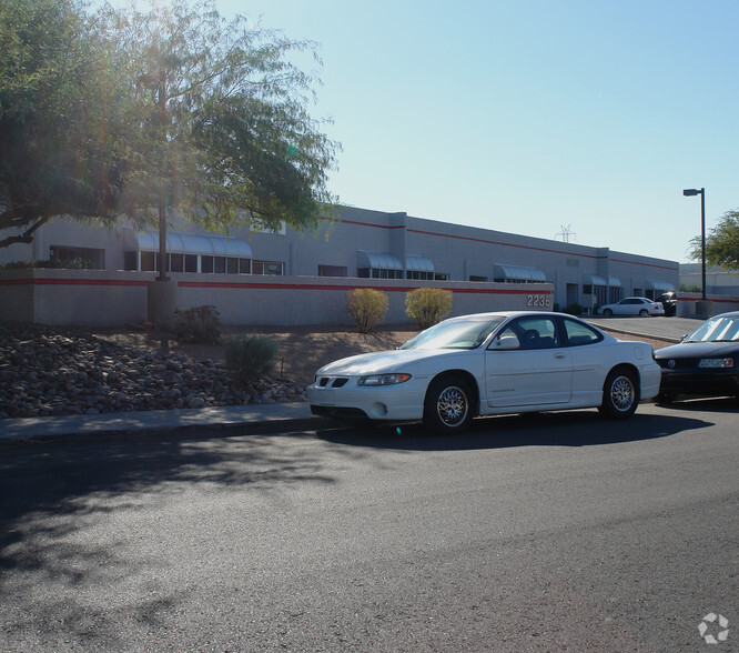 2235 W 1st St, Tempe, AZ for lease - Building Photo - Image 3 of 6