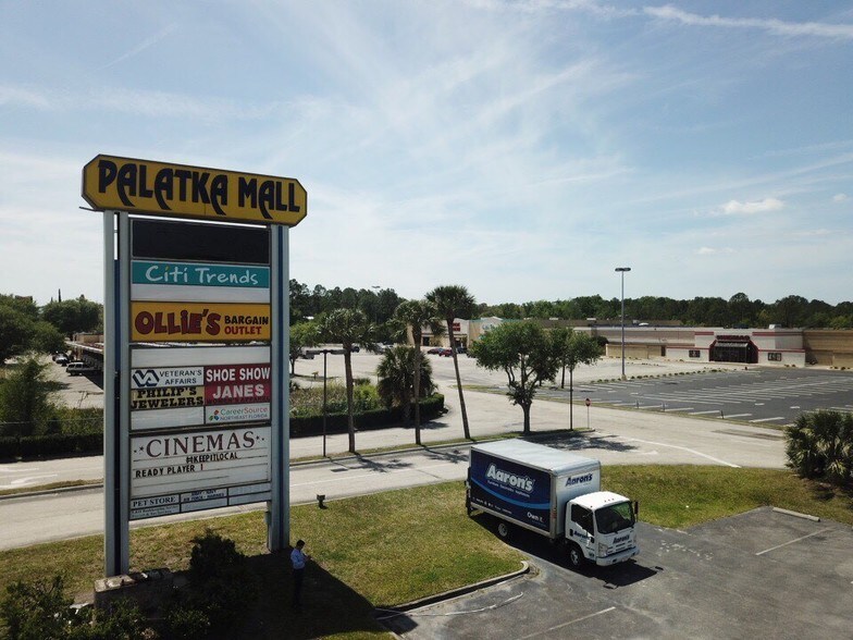 400 S State Road 19, Palatka, FL, 32177 Retail Space For Lease
