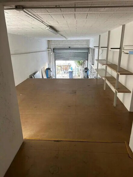 Industrial in Mougins for sale - Interior Photo - Image 2 of 8