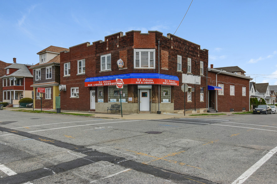 126 Ray St, Garfield, NJ for sale - Building Photo - Image 1 of 1