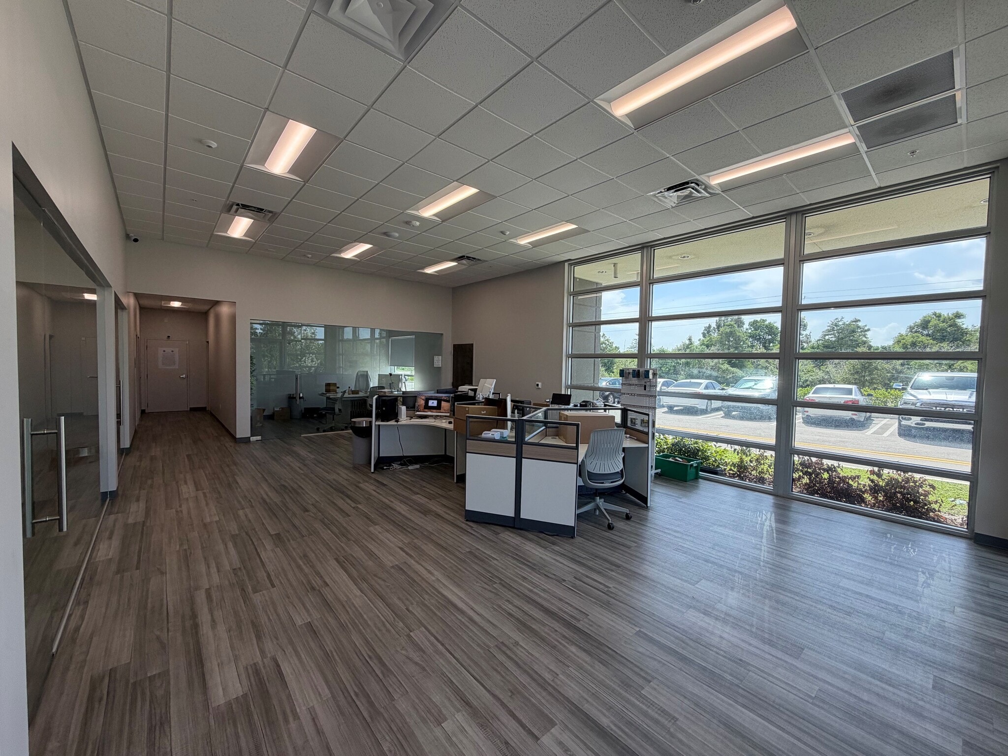 9675 NW 174th St, Hialeah, FL for lease Interior Photo- Image 1 of 3
