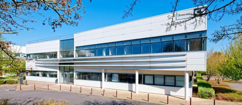 Office in Cergy for lease - Building Photo - Image 3 of 13