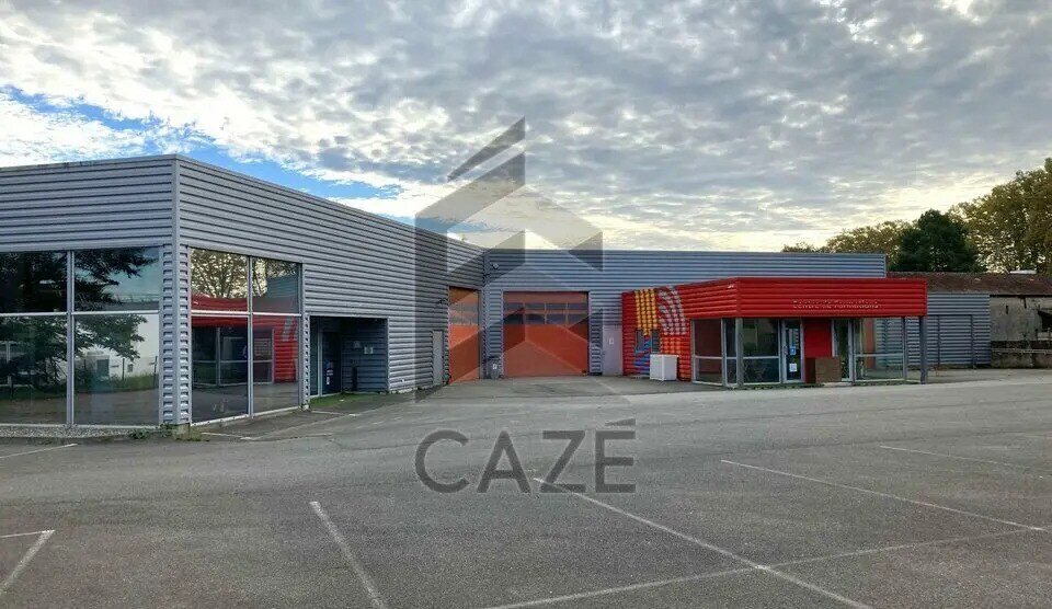 Office in Dax for lease - Building Photo - Image 2 of 7