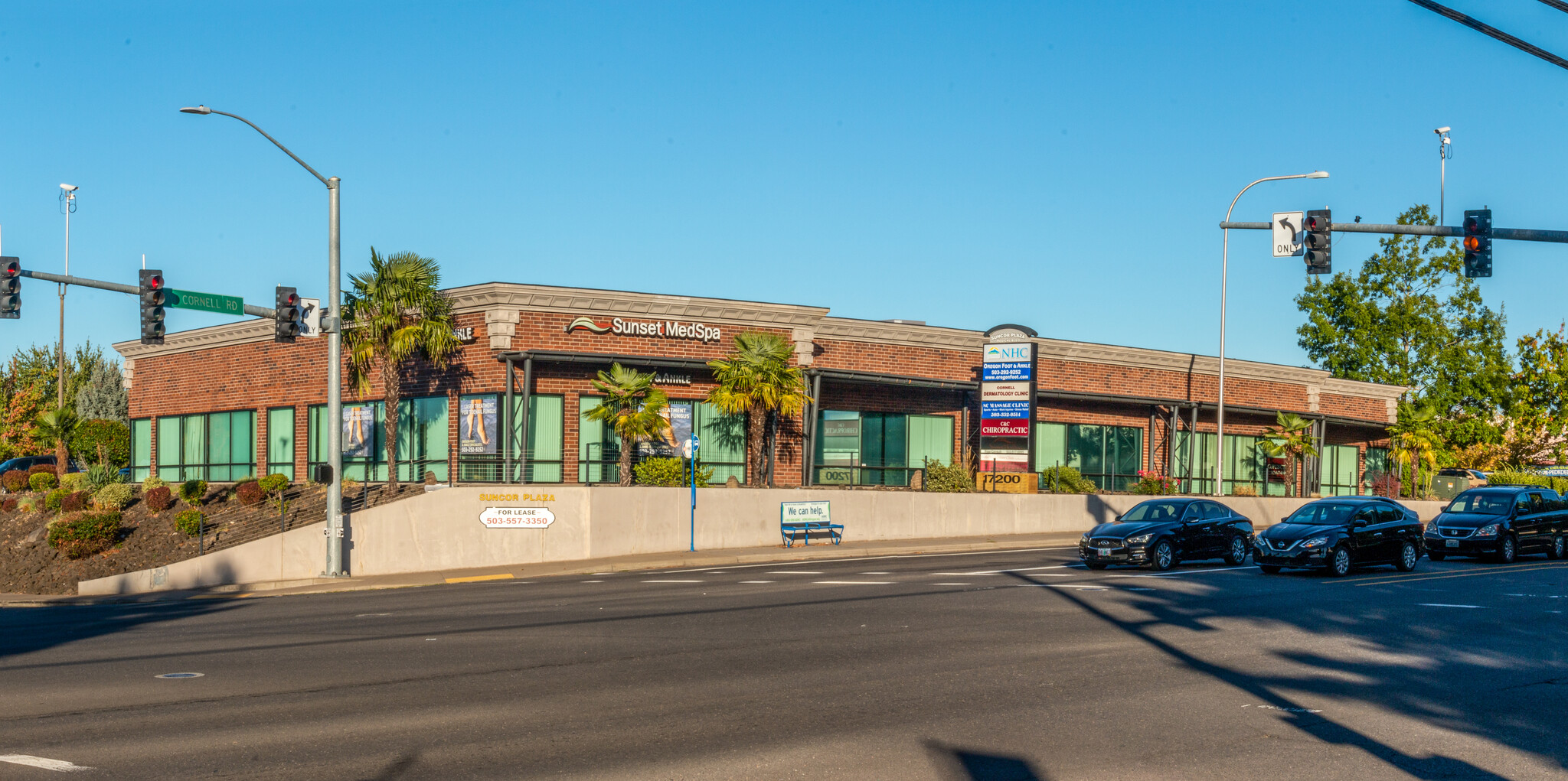 17200 NW Corridor Ct, Beaverton, OR for lease Building Photo- Image 1 of 5