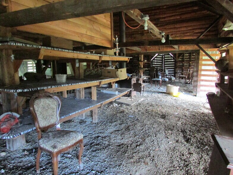 72 Wood Rd, Quechee, VT for sale - Building Photo - Image 3 of 11