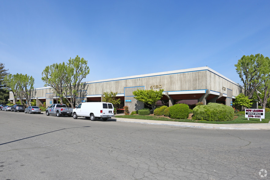 4180 W Alamos Ave, Fresno, CA for lease - Building Photo - Image 3 of 5