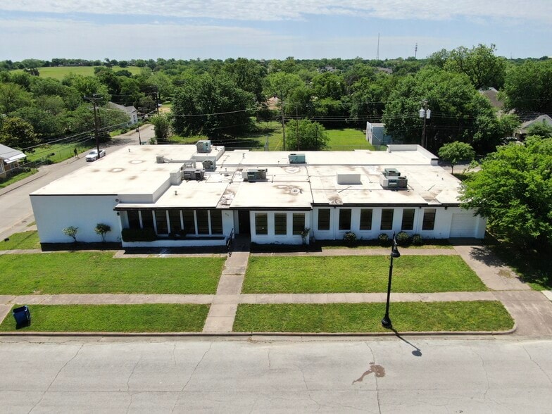 970 E Humbolt St, Fort Worth, TX for lease - Building Photo - Image 1 of 46