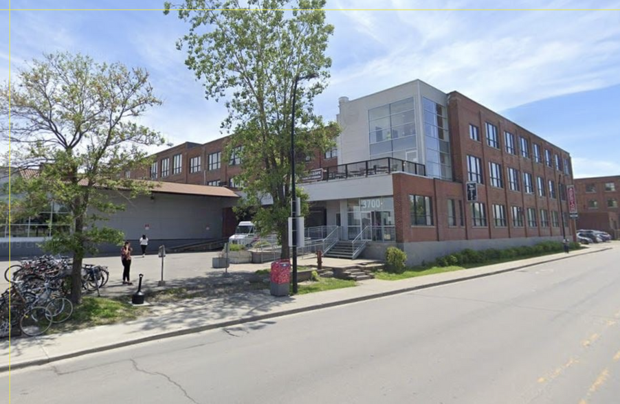 3620-3700 Rue Saint-Patrick, Montréal, QC for lease - Building Photo - Image 1 of 2