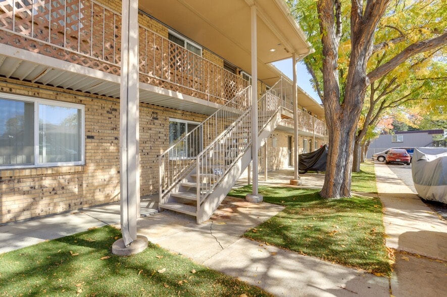 10705 W 7th Ave, Lakewood, CO for sale - Building Photo - Image 3 of 11