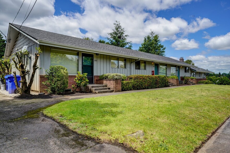 3701 SE 92nd Ave, Portland, OR for sale - Primary Photo - Image 1 of 1