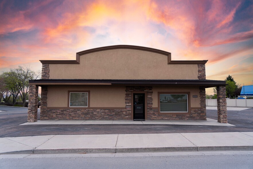 1525 W Highway 40, Vernal, UT for lease - Building Photo - Image 1 of 6