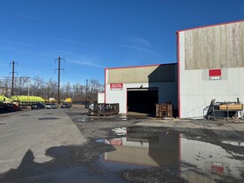 Crownwood Industrial Estates Building 300 - Warehouse