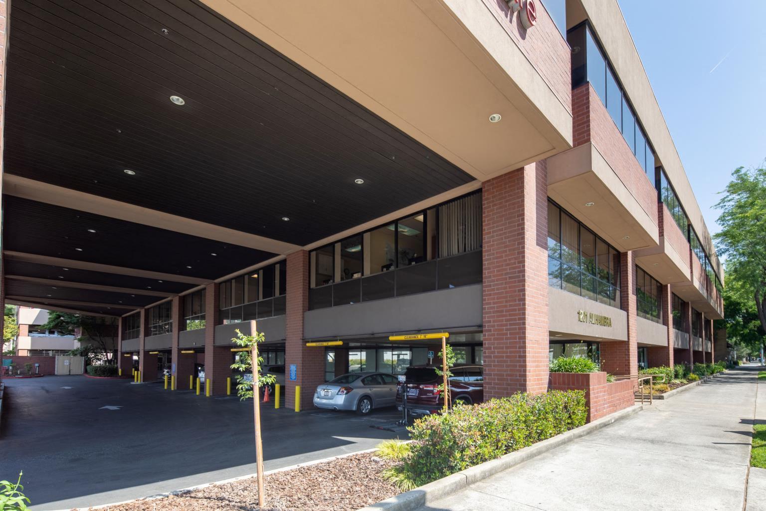 1201 Alhambra Blvd, Sacramento, CA for lease Building Photo- Image 1 of 4