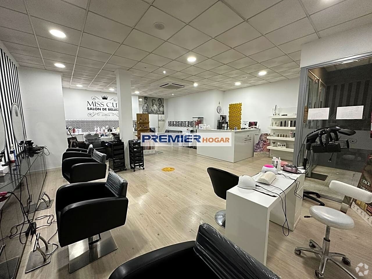 Retail in Yuncos, Toledo for lease Interior Photo- Image 1 of 2