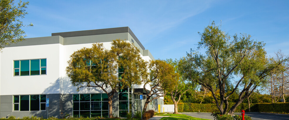 15131 Woodlawn Ave, Tustin, CA for sale - Building Photo - Image 1 of 5