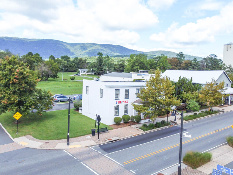 1186 Crozet Ave, Crozet, VA for sale - Building Photo - Image 1 of 1