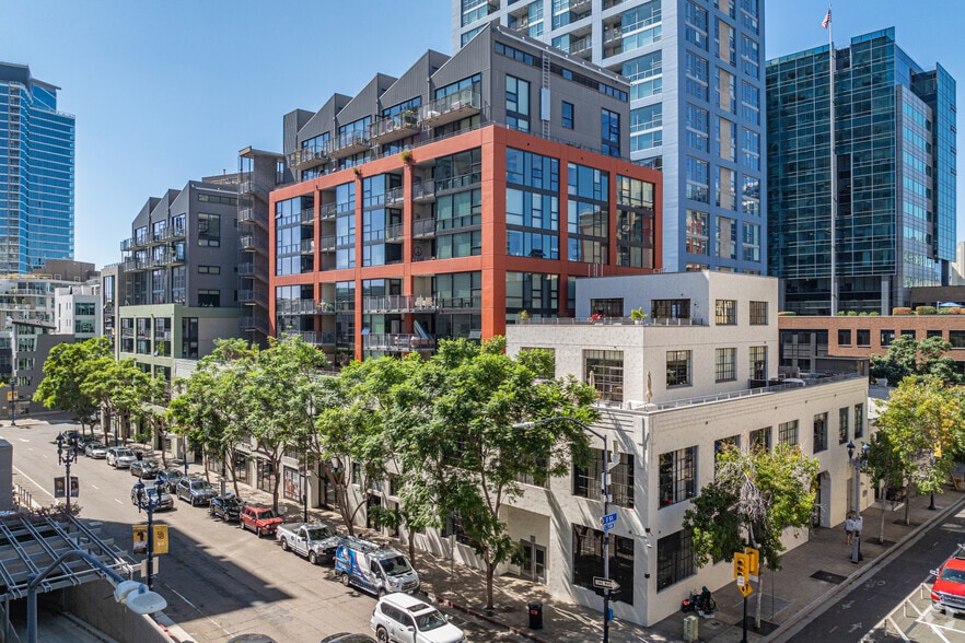 302-390 11th Ave, San Diego, CA for sale - Primary Photo - Image 1 of 10