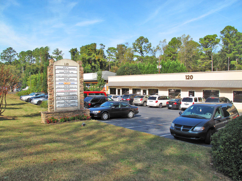 120 Gloster Rd NW, Lawrenceville, GA for lease - Building Photo - Image 1 of 5