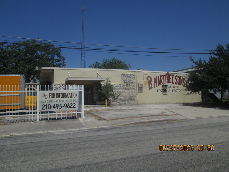 623 S Leona St, San Antonio, TX for lease - Building Photo - Image 2 of 14