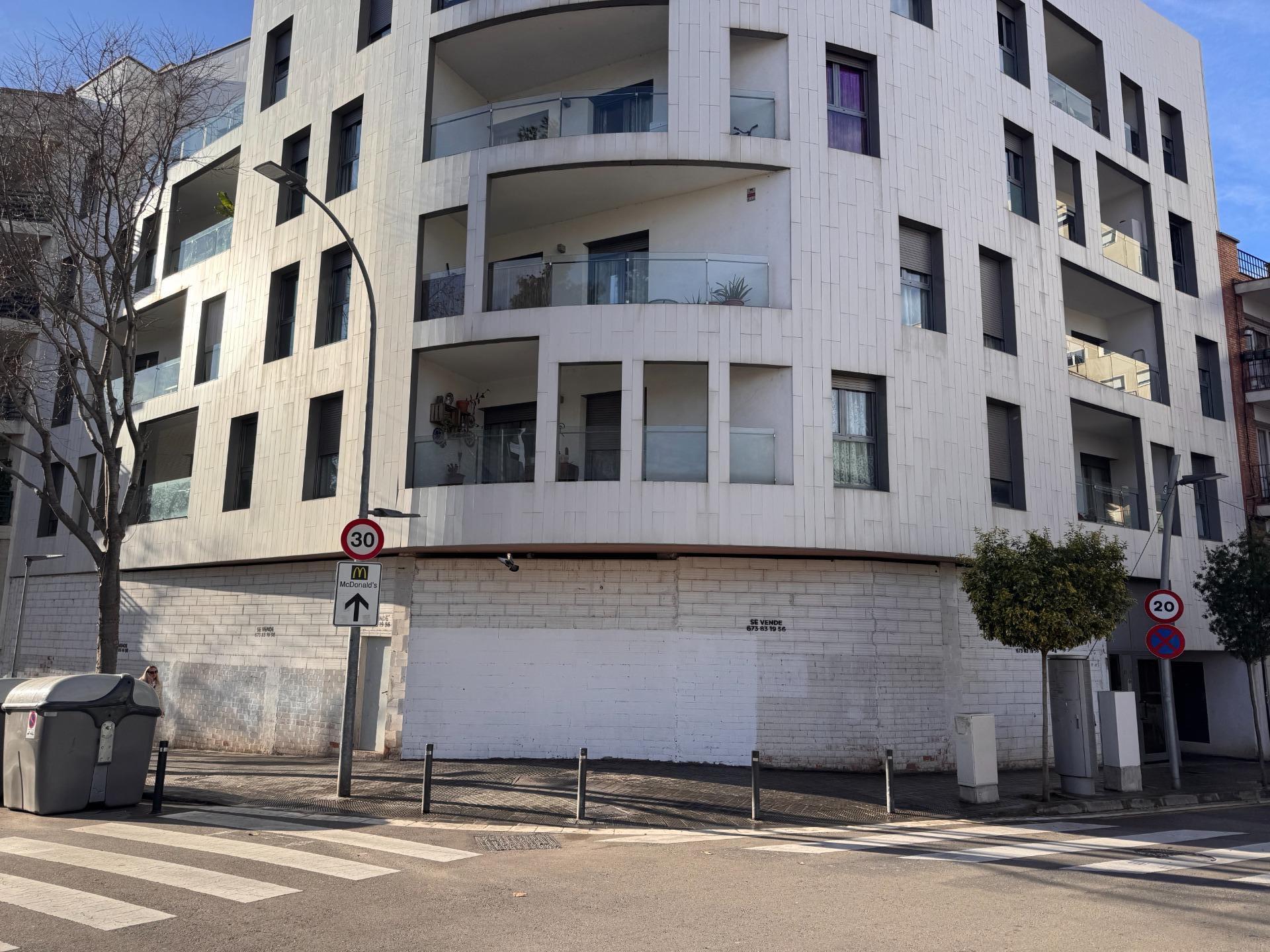 Multifamily in Esplugues de Llobregat, Barcelona for sale Building Photo- Image 1 of 6