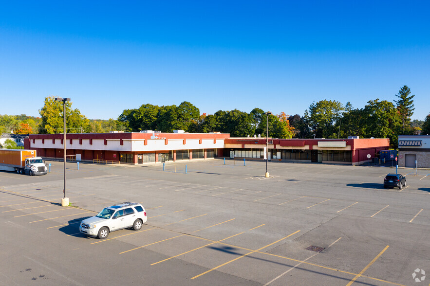 444 Broadway, Menands, NY for sale - Primary Photo - Image 1 of 1