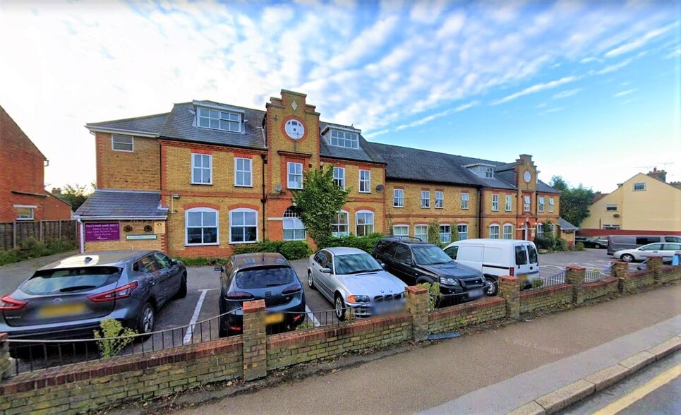 81 Western Rd, Brentwood for sale - Building Photo - Image 1 of 1