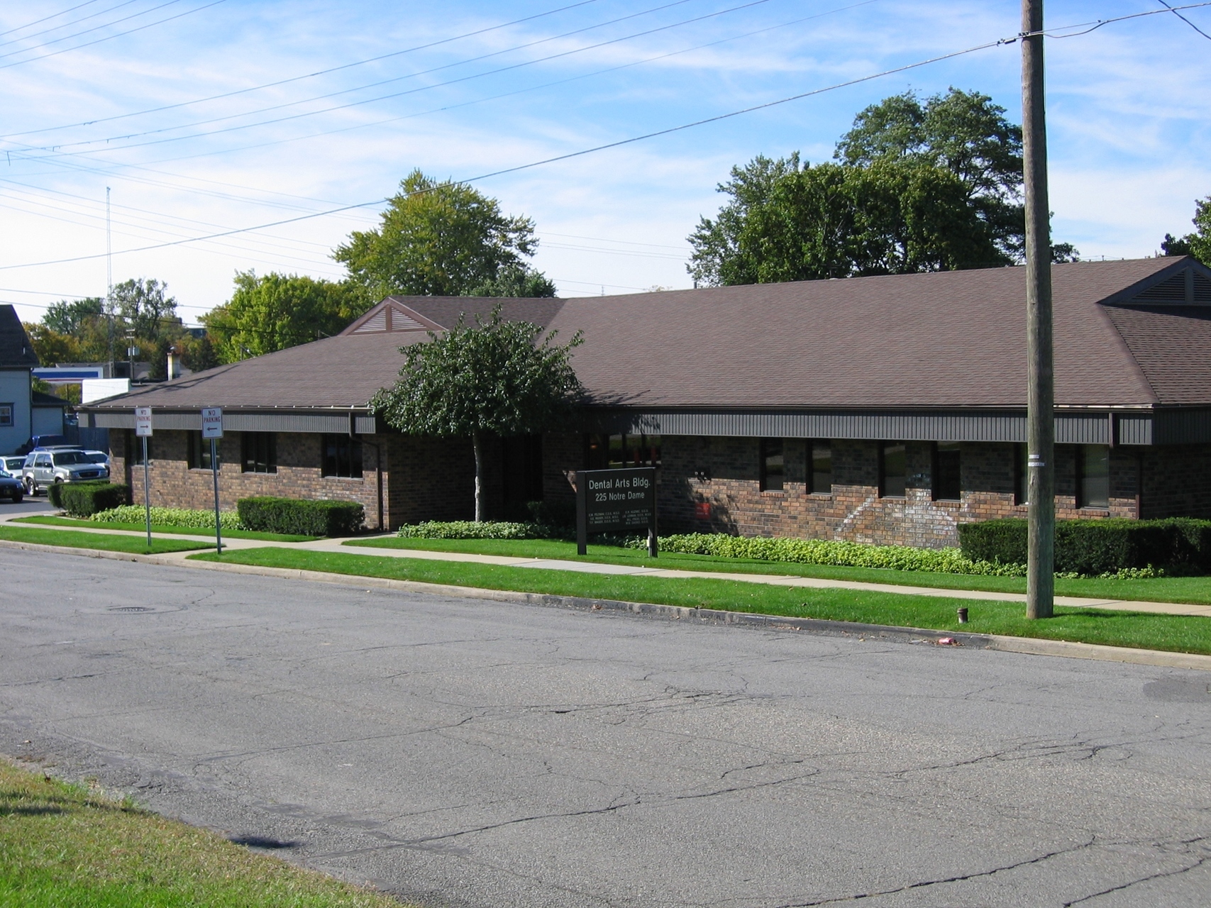 225 N Notre Dame Ave, South Bend, IN for sale Primary Photo- Image 1 of 8