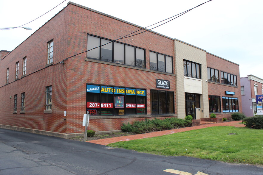 2340 Whitney Ave, Hamden, CT for lease - Building Photo - Image 1 of 22