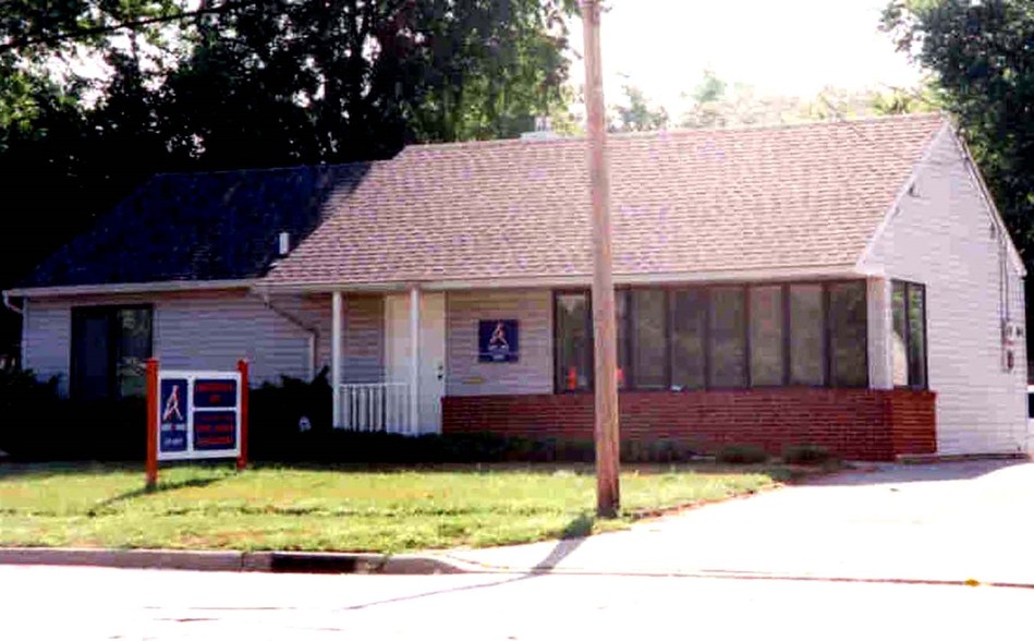 3008 Douglas Rd, Toledo, OH for sale - Building Photo - Image 2 of 4