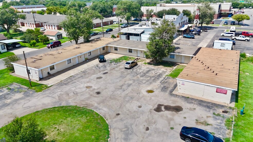 2101 1st Ave, Canyon, TX for sale - Primary Photo - Image 1 of 6