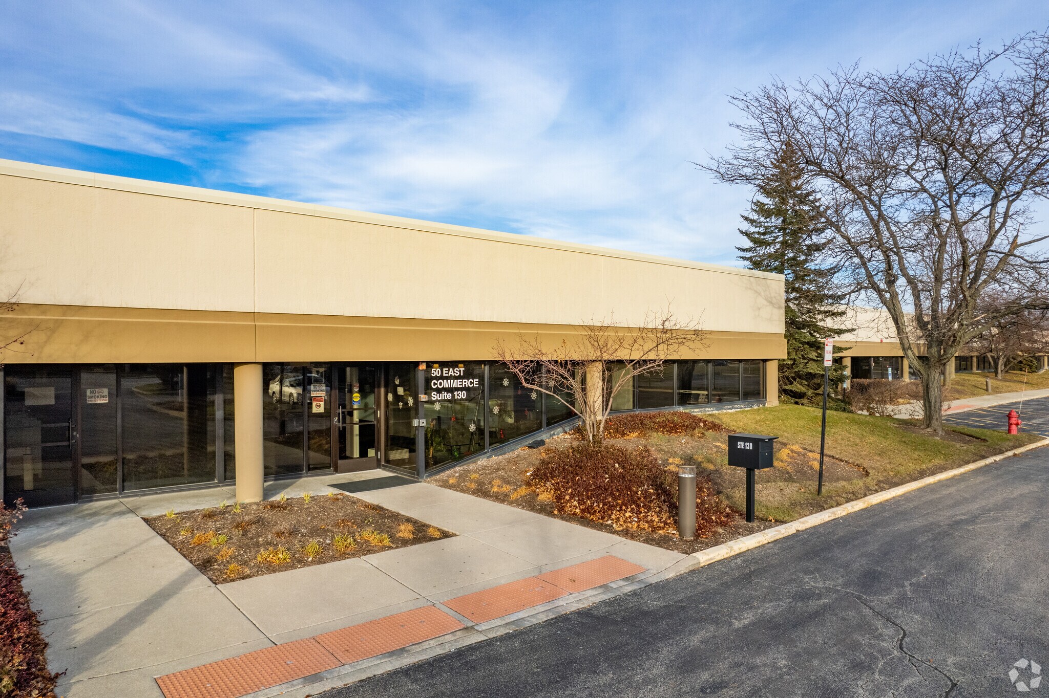 50 E Commerce Dr, Schaumburg, IL for lease Primary Photo- Image 1 of 8