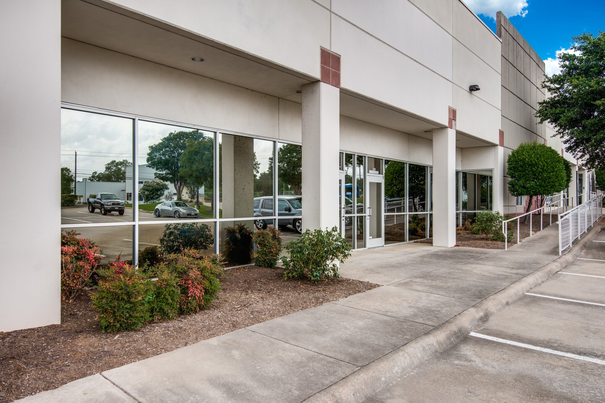9210 Cameron Rd, Austin, TX for lease Building Photo- Image 1 of 18