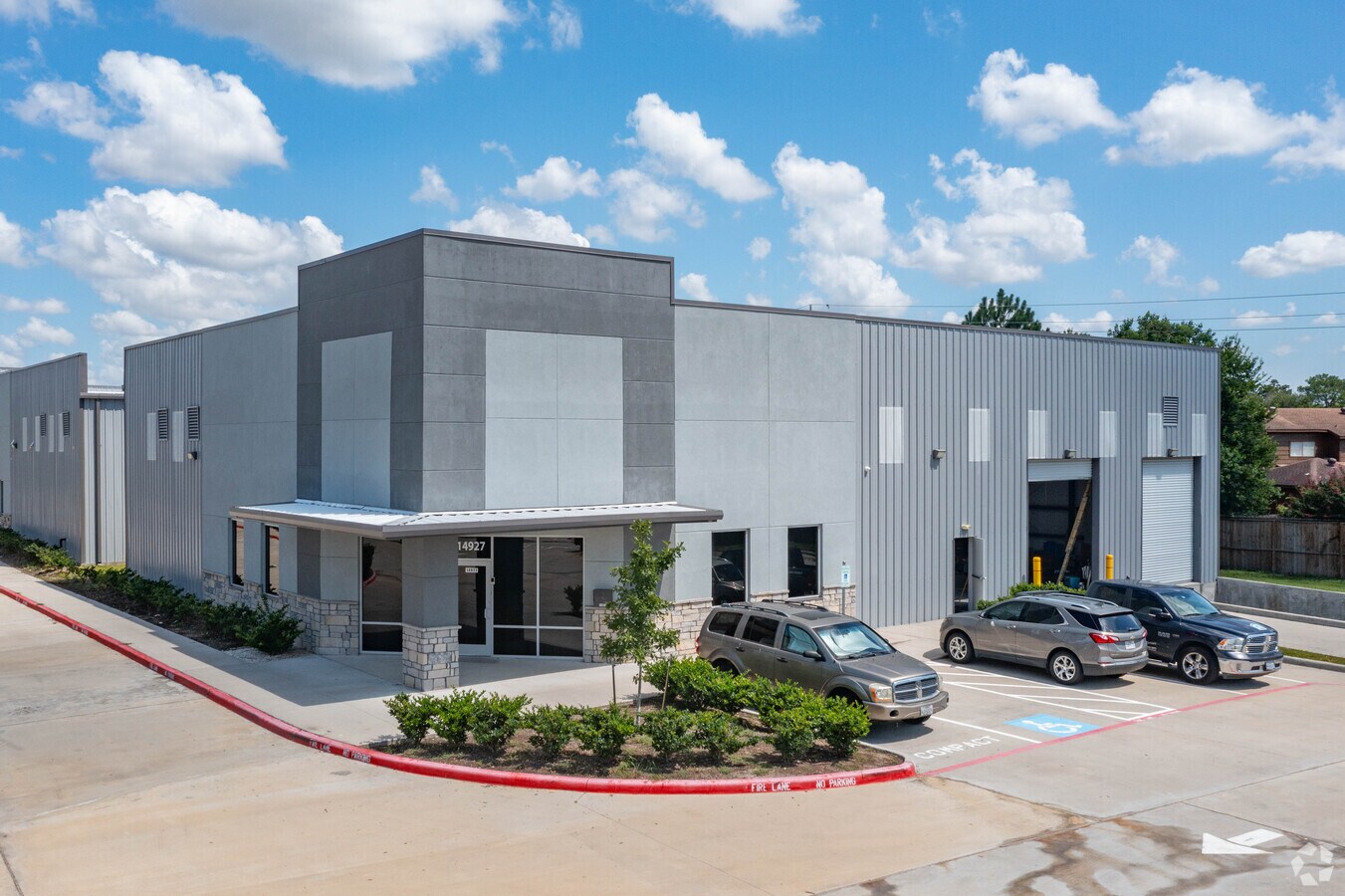 14927 Fondren Rd, Houston, TX 77489