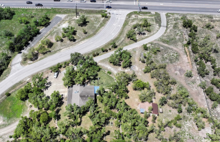 10806-10811 Spring Valley Rd, Austin, TX for sale - Building Photo - Image 3 of 5