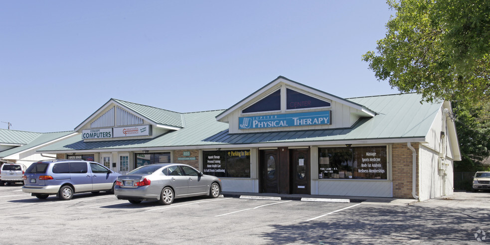 836-850 W Indiantown Rd, Jupiter, FL for lease - Building Photo - Image 2 of 3