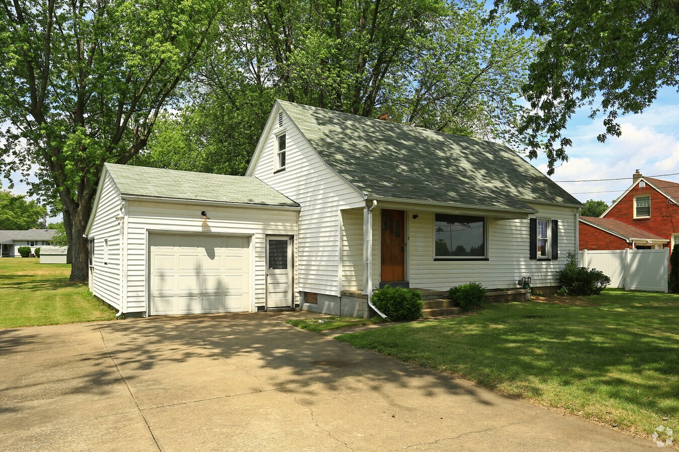 6024 South Ave, Youngstown, OH 44512