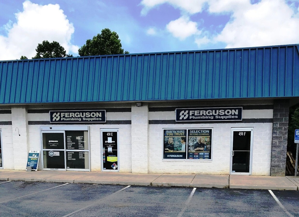 450 S Commerce Ave, Front Royal, VA 22630