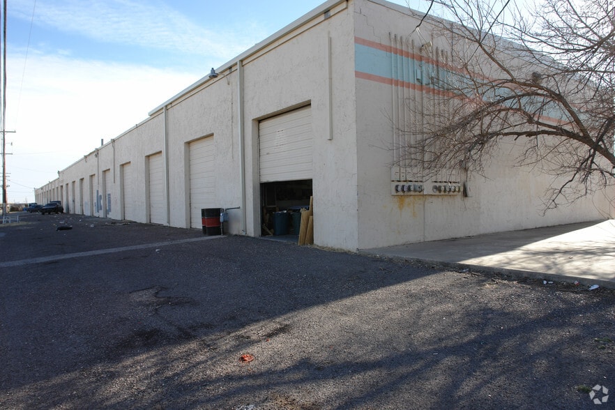200 E 37th St, Odessa, TX for lease - Building Photo - Image 2 of 2