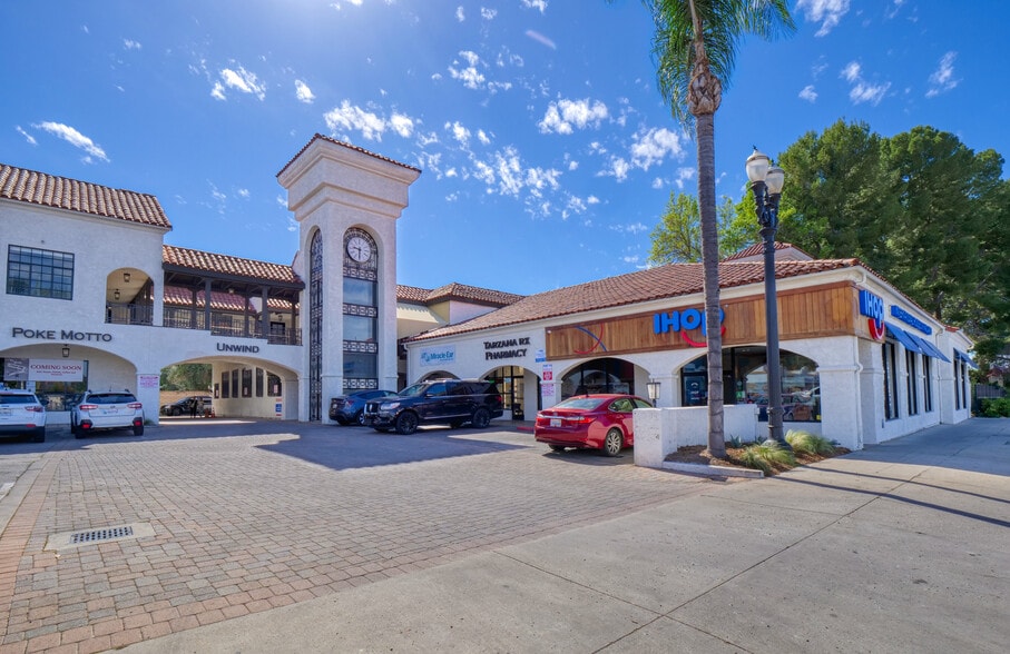 19100 Ventura Blvd, Tarzana, CA for sale - Building Photo - Image 3 of 52