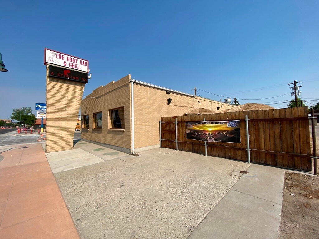 702 E Main St, Riverton, WY 82501