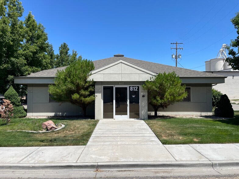812 1st St S, Nampa, ID for sale - Building Photo - Image 1 of 2