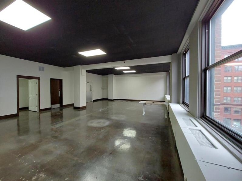 275 4th St E, Saint Paul, MN for lease Interior Photo- Image 1 of 5
