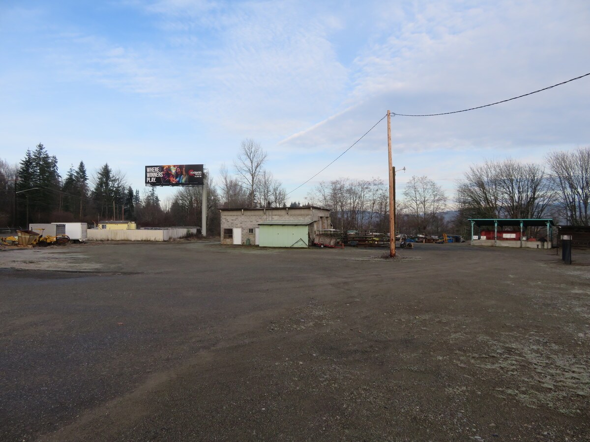 19203 Smokey Point Blvd, Arlington, WA 98223