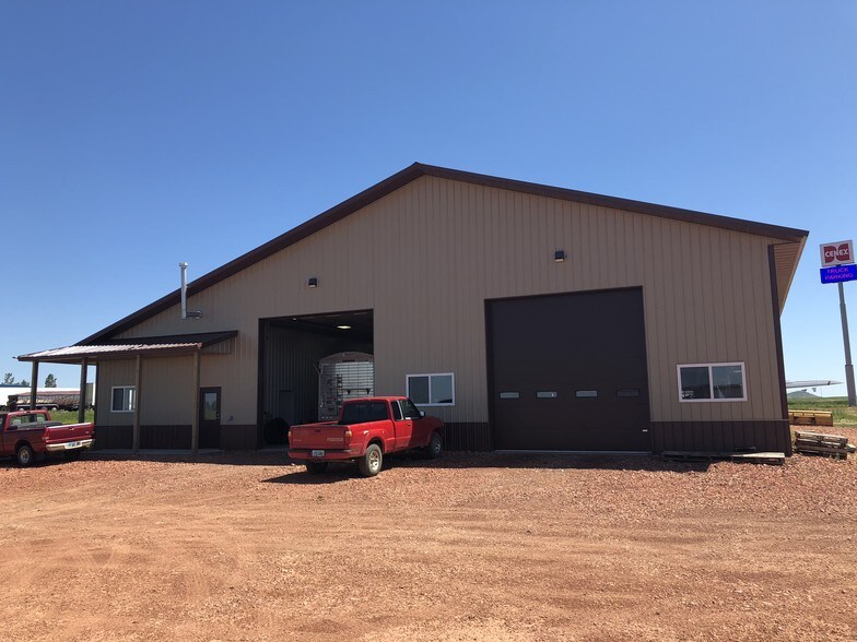 8820 37th St SW, Richardton, ND 58652